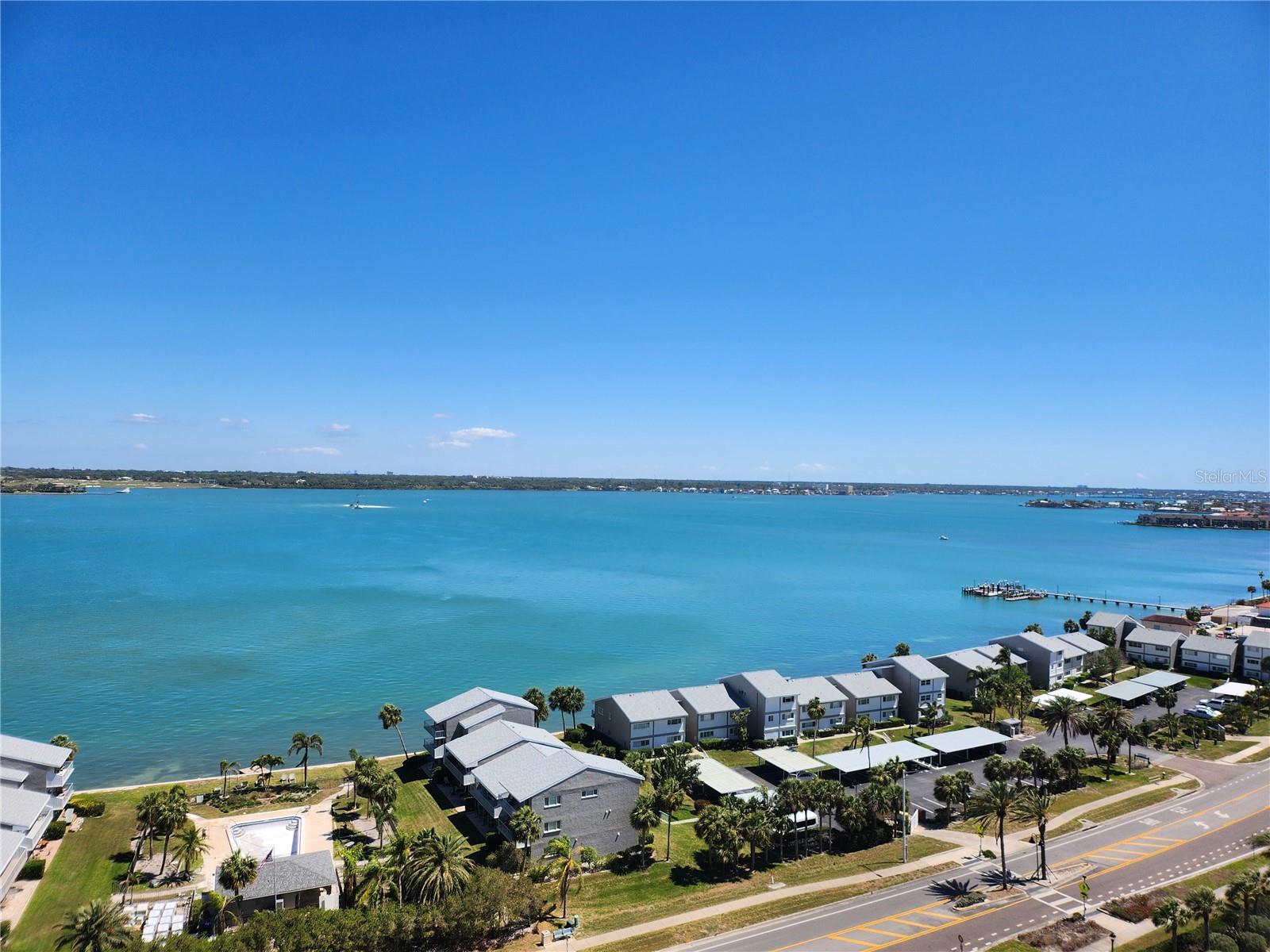Image 25 of 30 For 1290 Gulf Boulevard 1701
