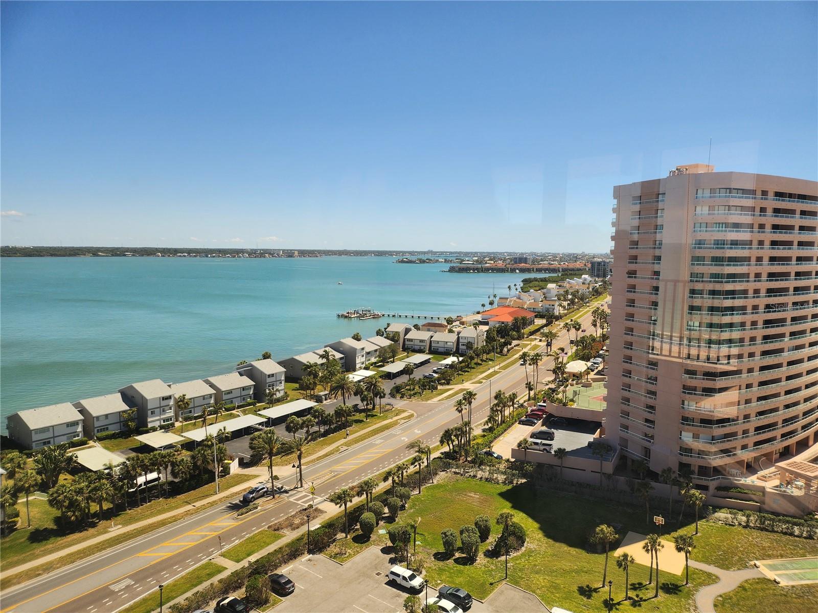 Image 27 of 30 For 1290 Gulf Boulevard 1701