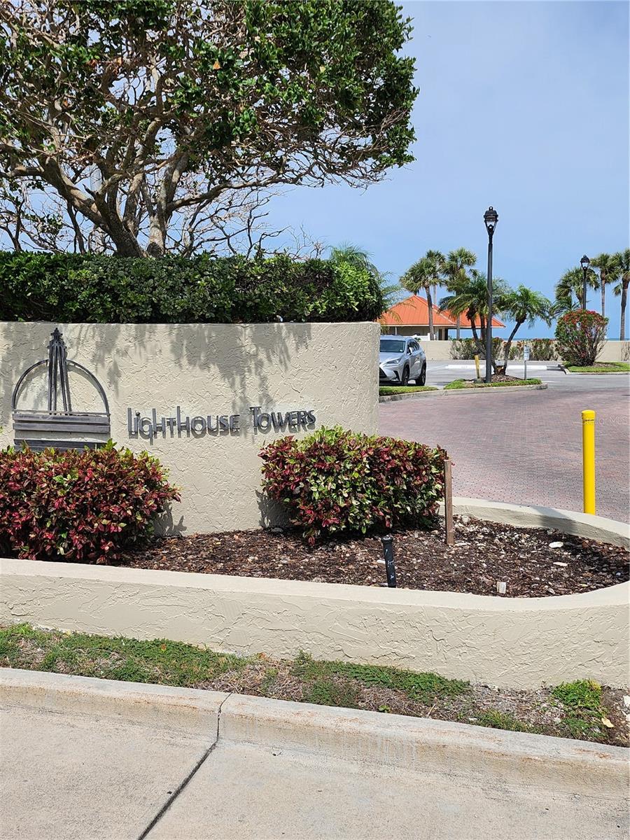 Image 4 of 30 For 1290 Gulf Boulevard 1701