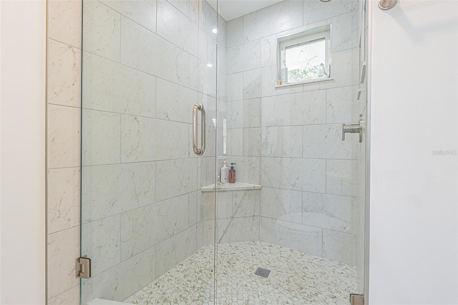 Image 34 of 44 For 2114 Venus Street
