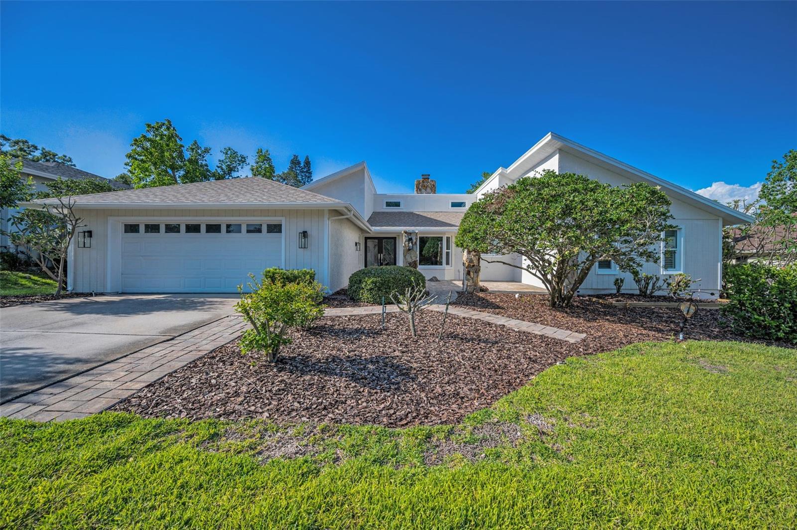 Image 3 of 67 For 833 Lakeside Terrace