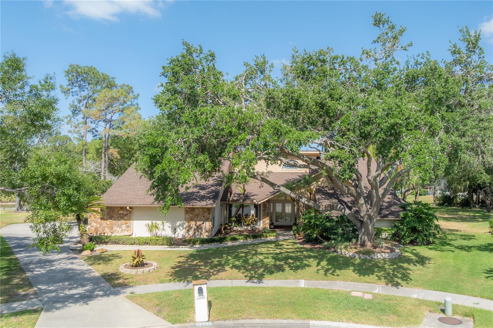 Details for 13906 Captains Reef Court, TAMPA, FL 33624