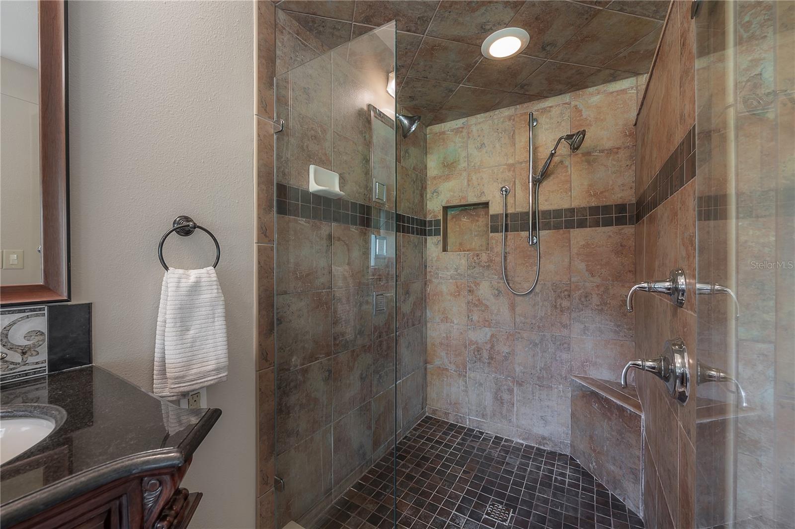 Listing photo id 29 for 13906 Captains Reef Court