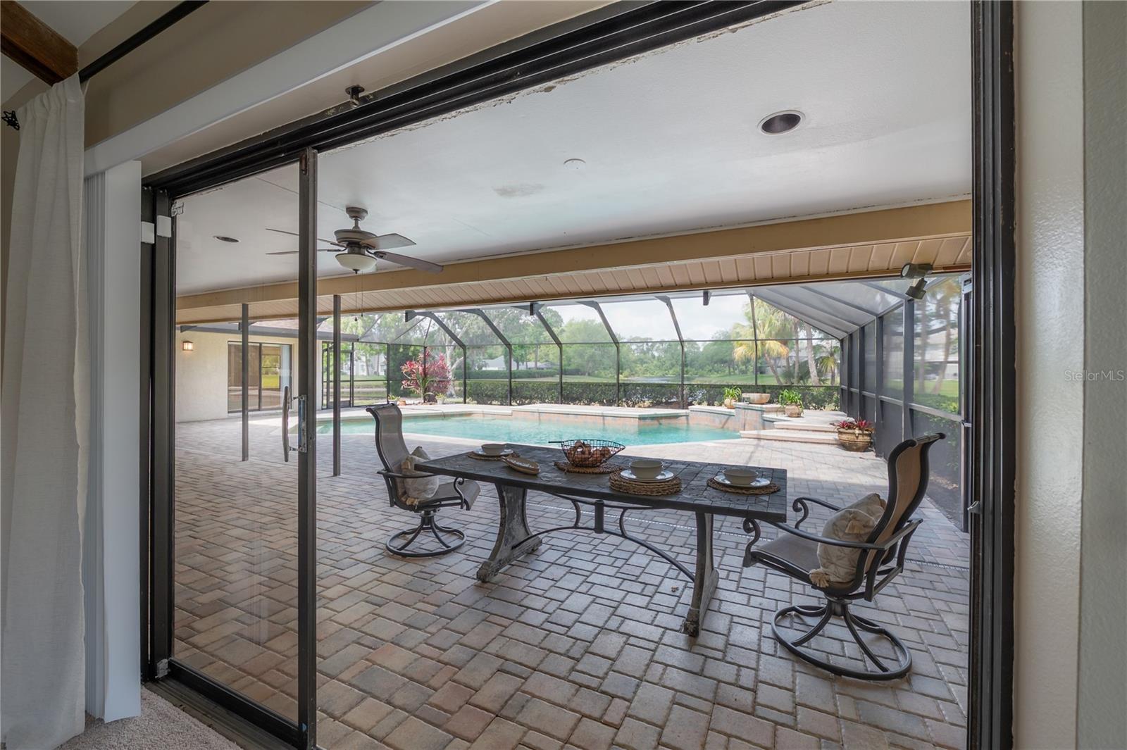 Listing photo id 31 for 13906 Captains Reef Court