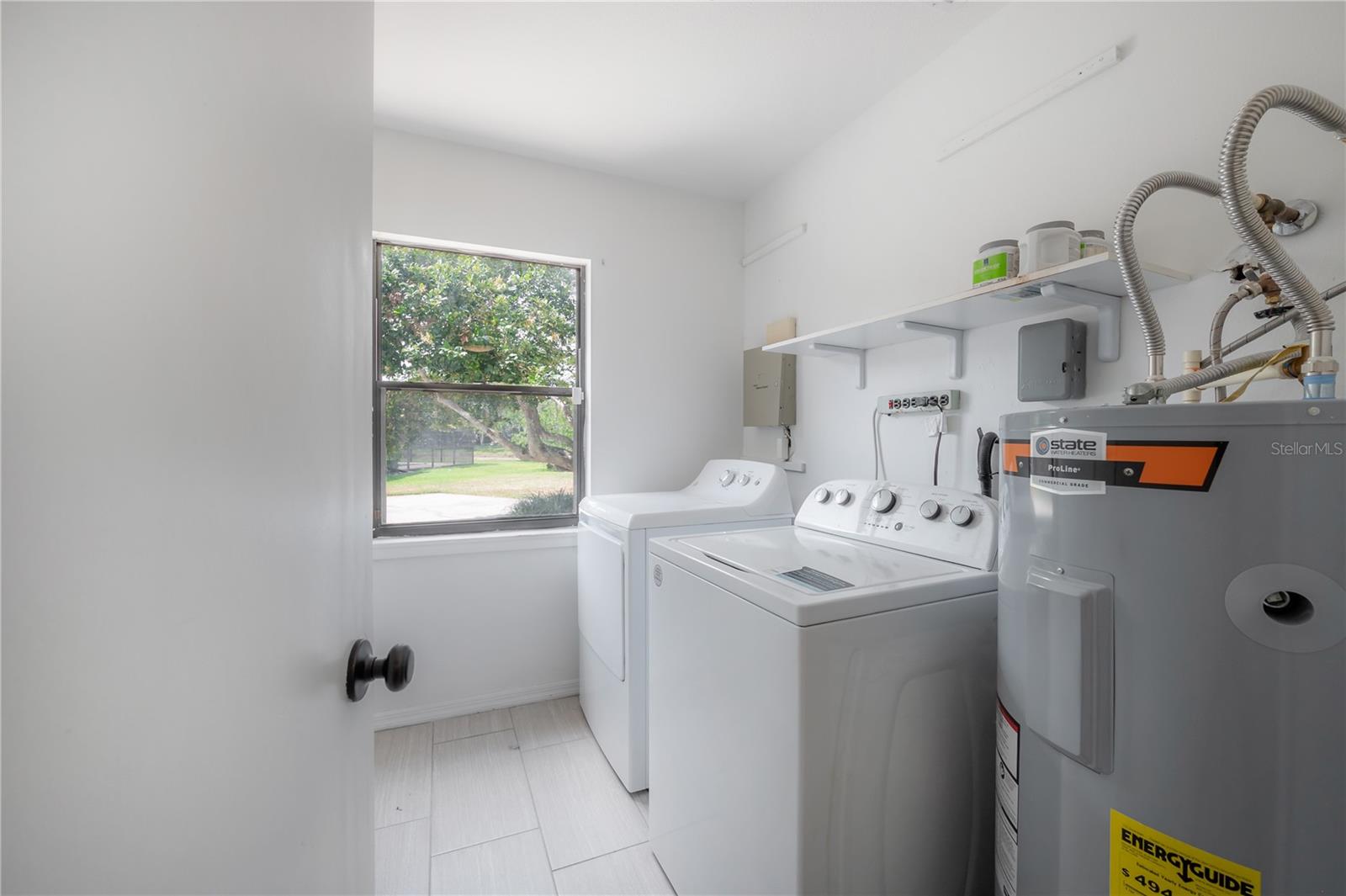Listing photo id 37 for 13906 Captains Reef Court