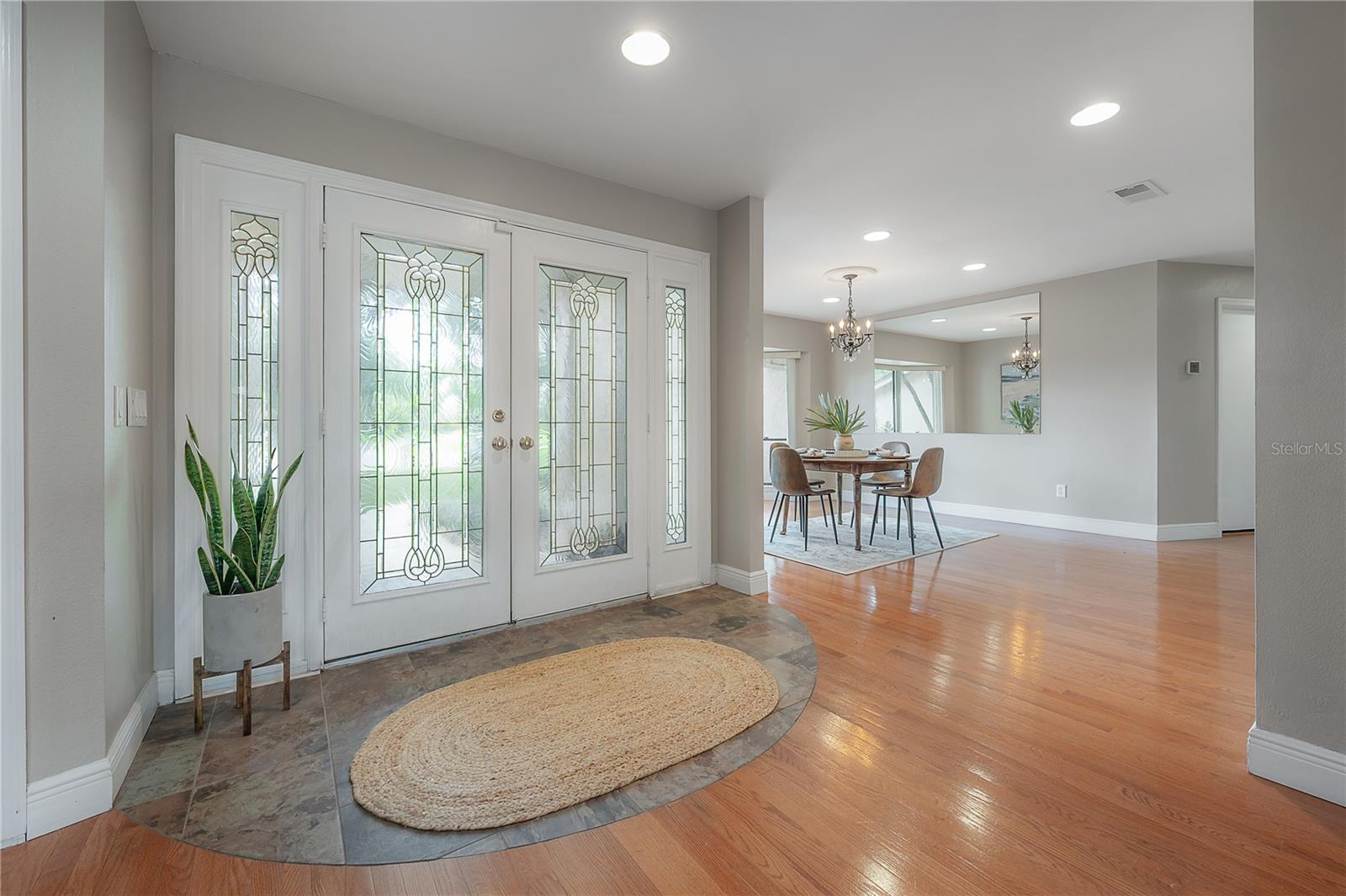 Listing photo id 7 for 13906 Captains Reef Court