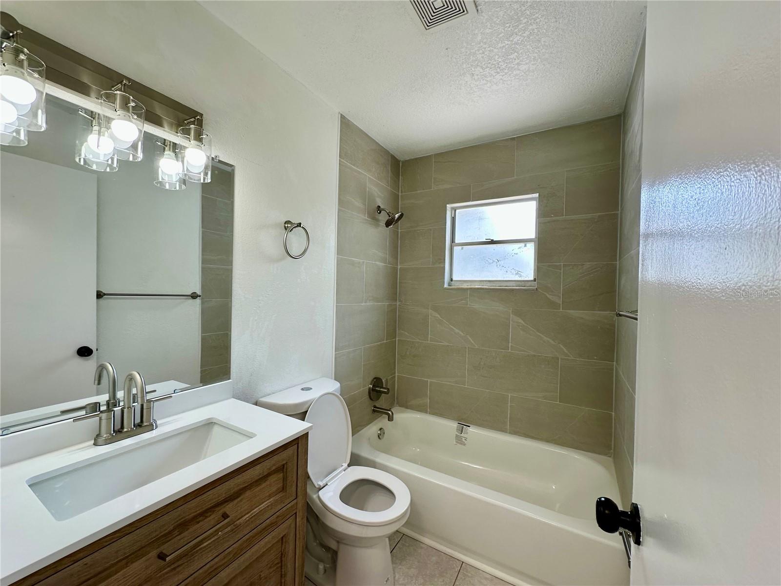 Image 6 of 12 For 9230 Wood Drive