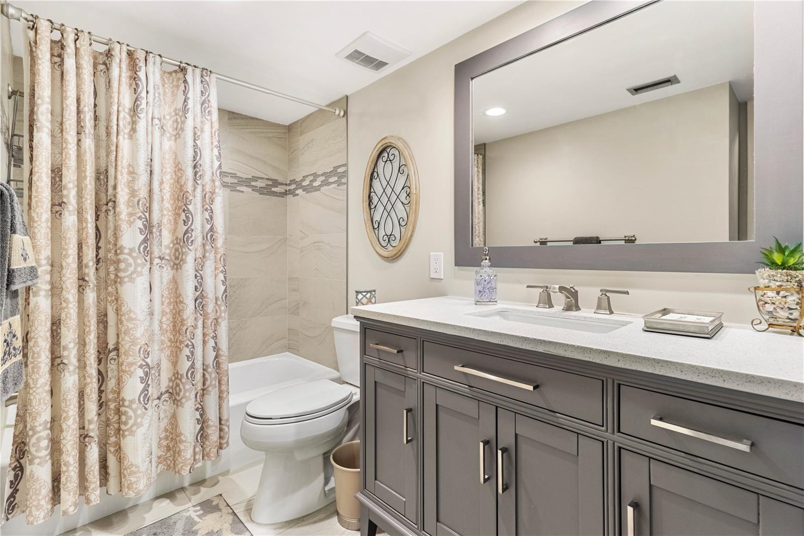 Image 16 of 24 For 4900 Brittany Drive S 811