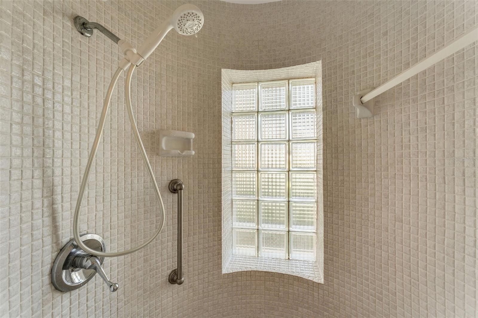 Image 34 of 41 For 120 Cedarwood Circle 120