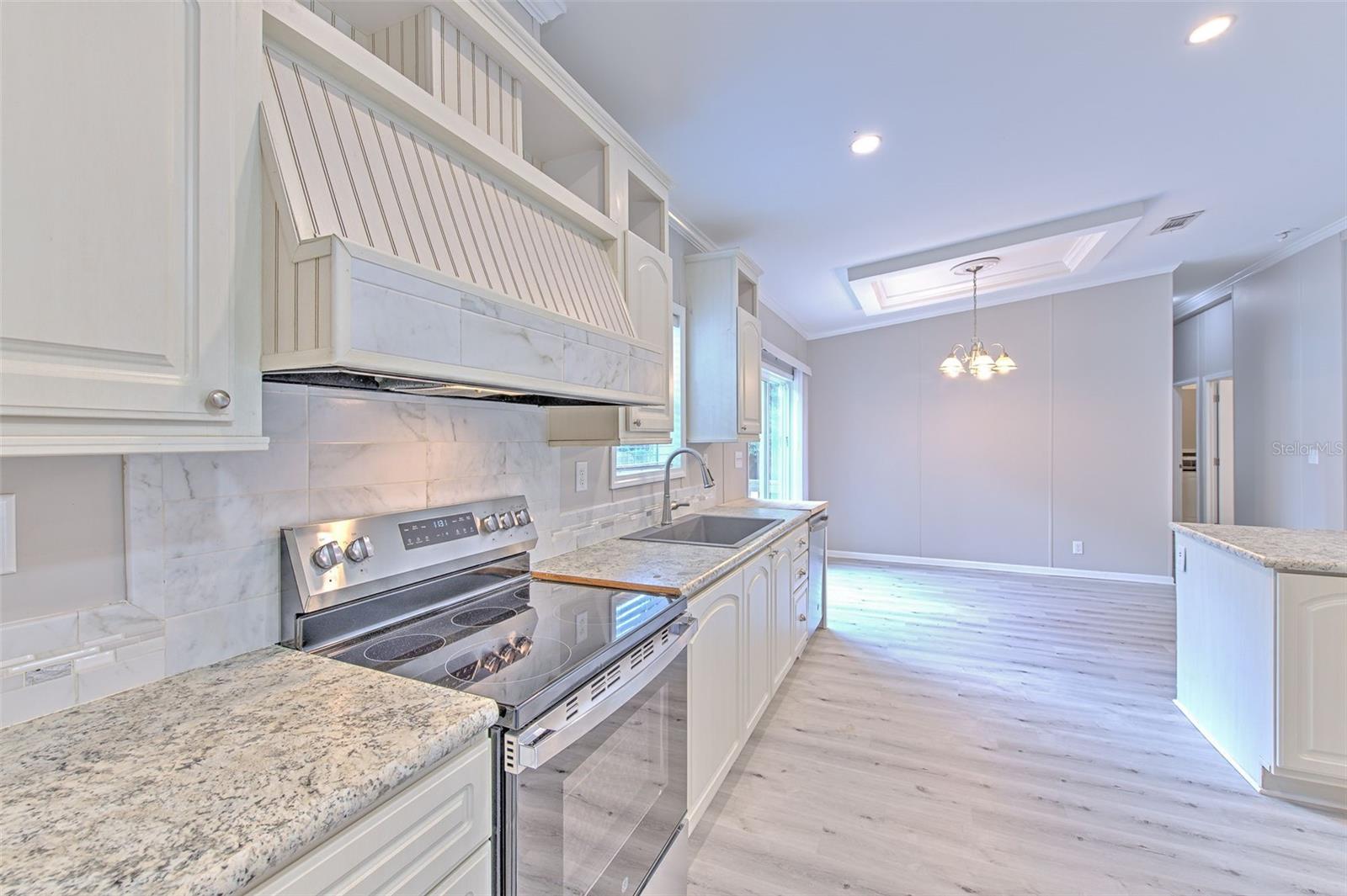 Image 11 of 42 For 6633 Applewood Drive