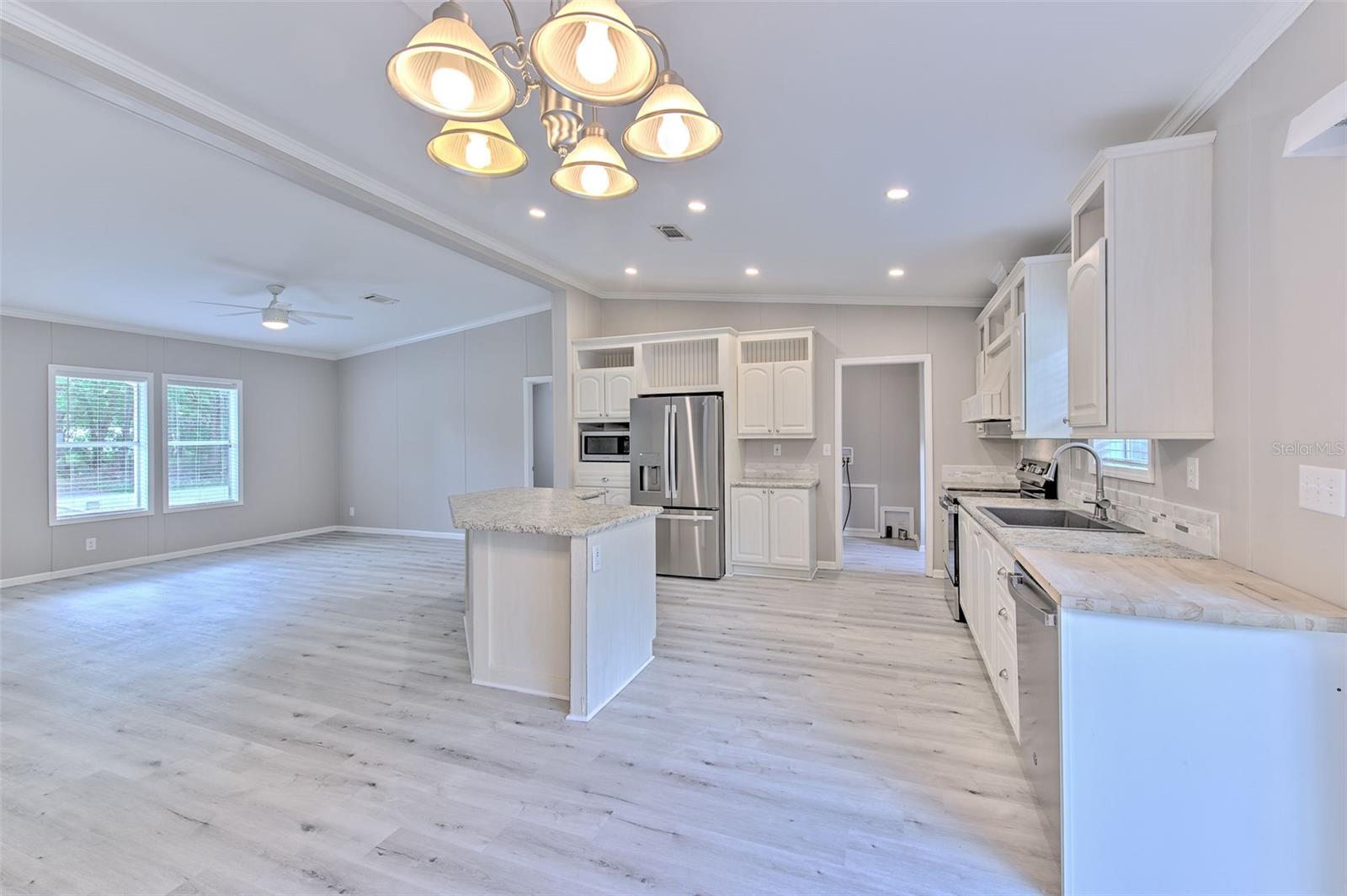 Image 13 of 42 For 6633 Applewood Drive