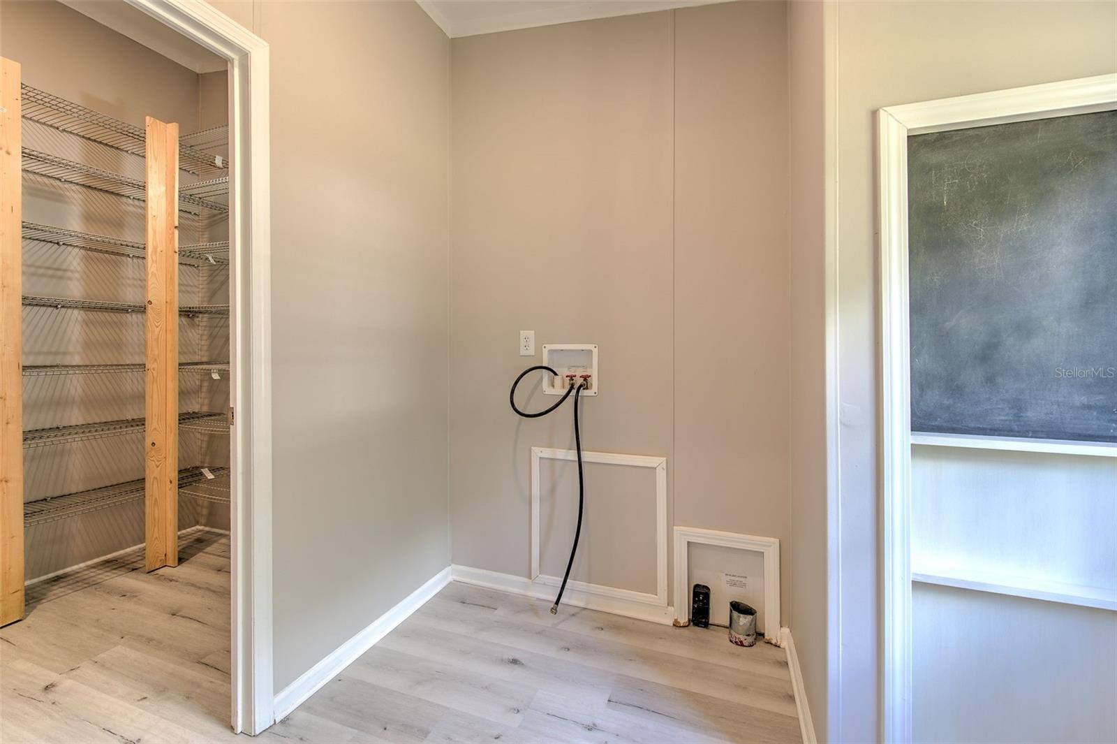 Image 15 of 42 For 6633 Applewood Drive