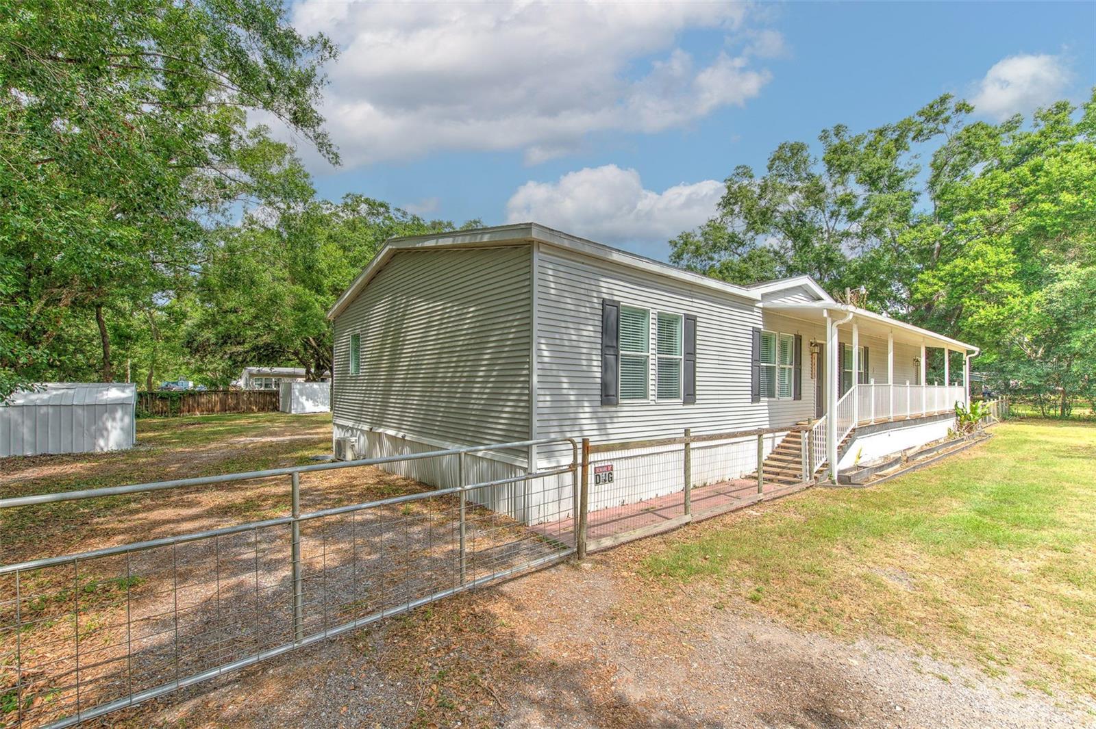Image 2 of 42 For 6633 Applewood Drive
