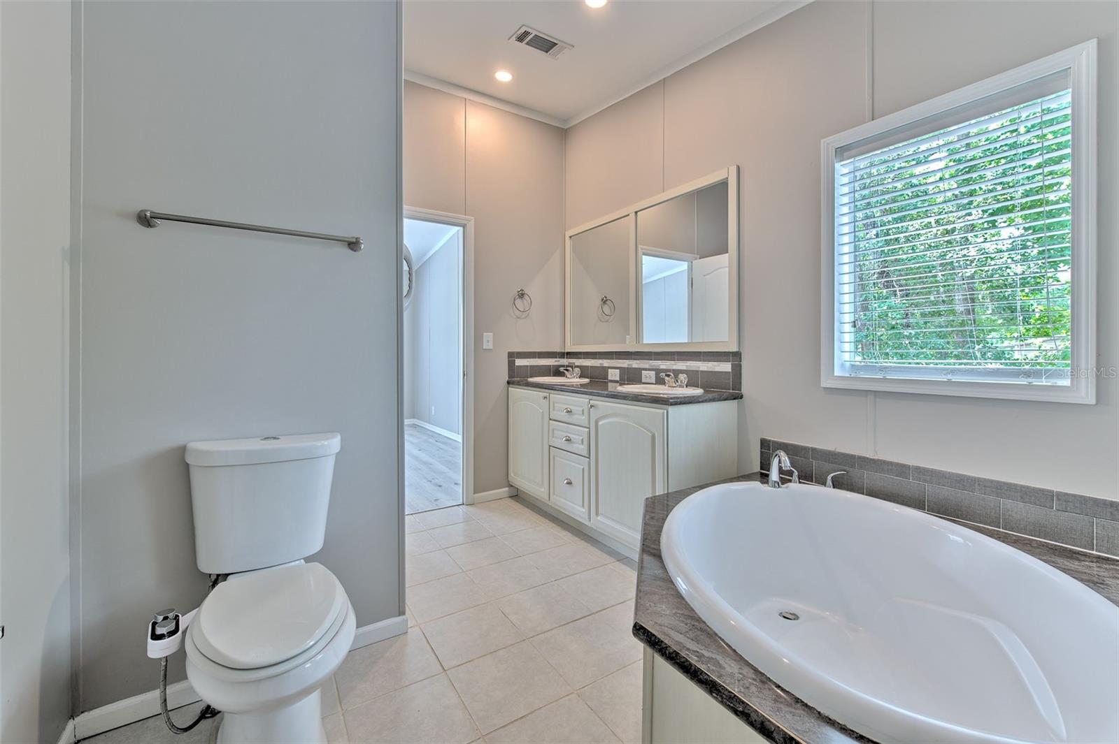 Image 20 of 42 For 6633 Applewood Drive