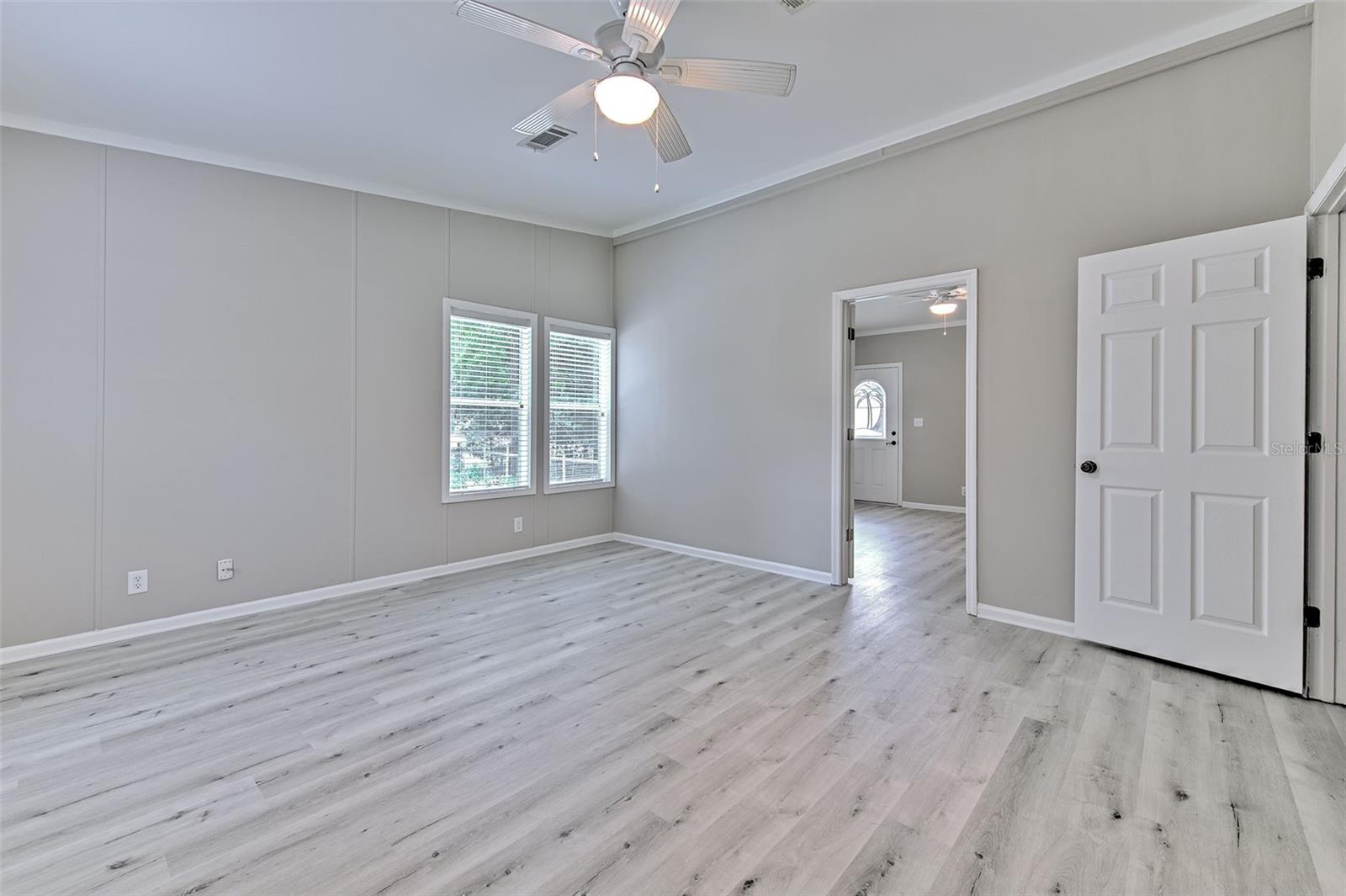 Image 31 of 42 For 6633 Applewood Drive