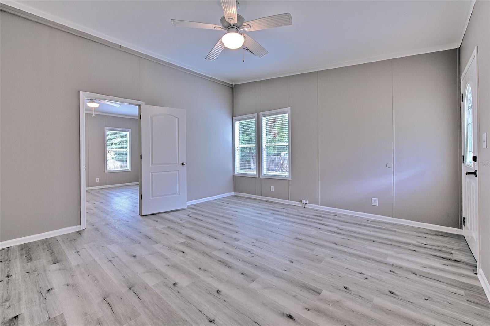 Image 34 of 42 For 6633 Applewood Drive
