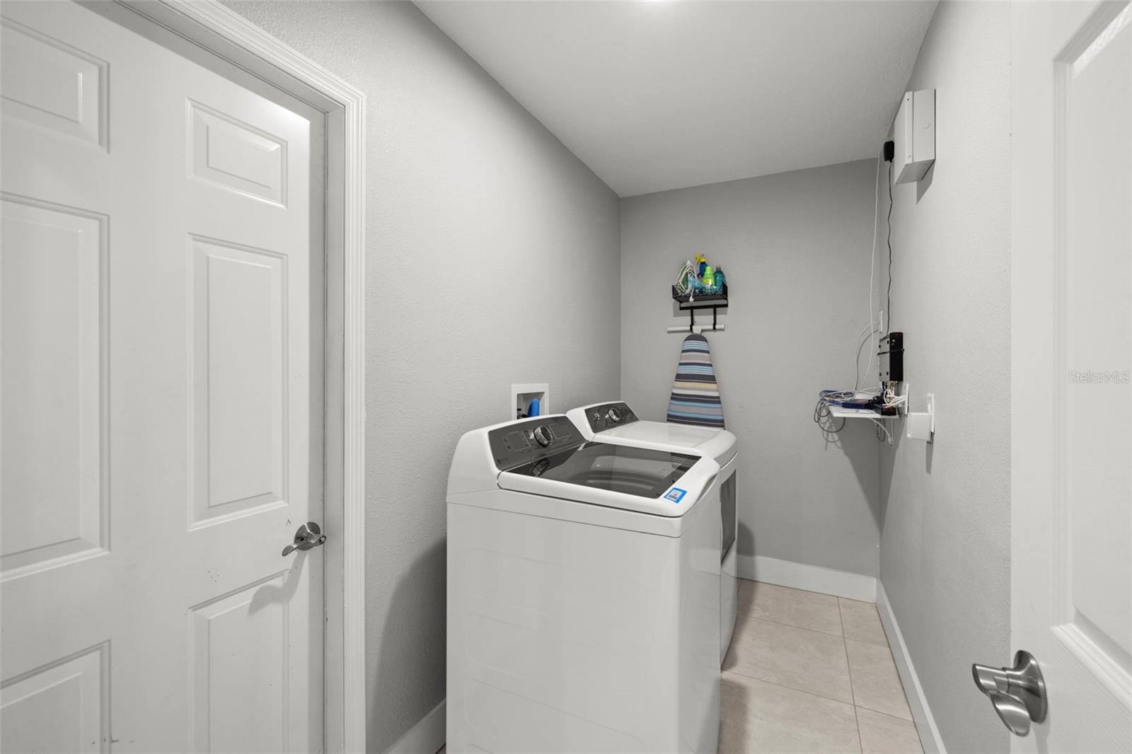 Listing photo id 13 for 501 Florida Circle N