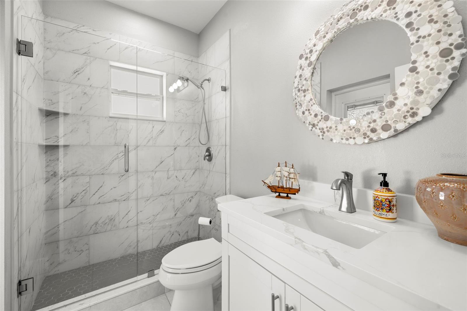 Listing photo id 20 for 501 Florida Circle N