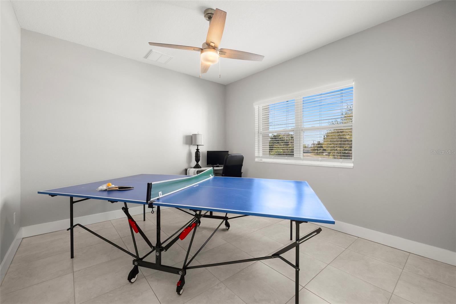 Listing photo id 22 for 501 Florida Circle N