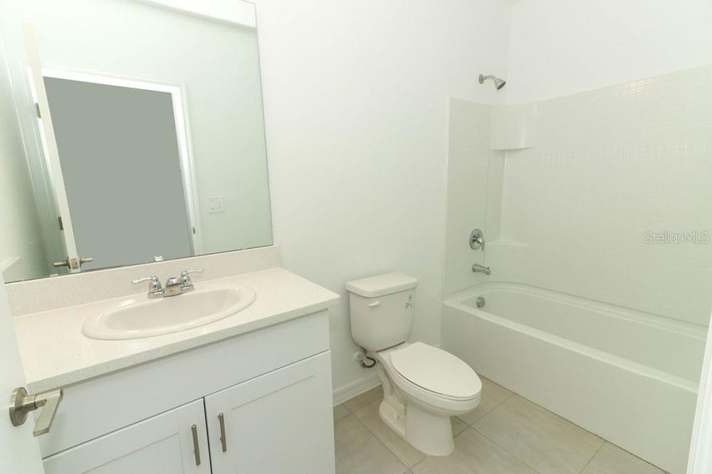 Image 13 of 26 For 13261 Tropical Breeze Way