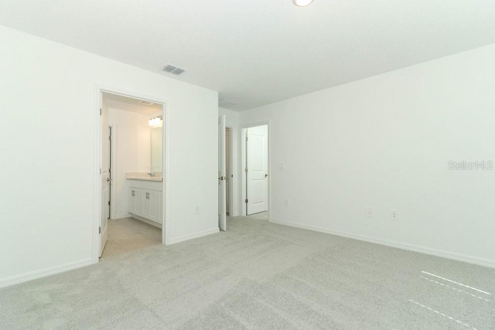 Image 19 of 26 For 13261 Tropical Breeze Way