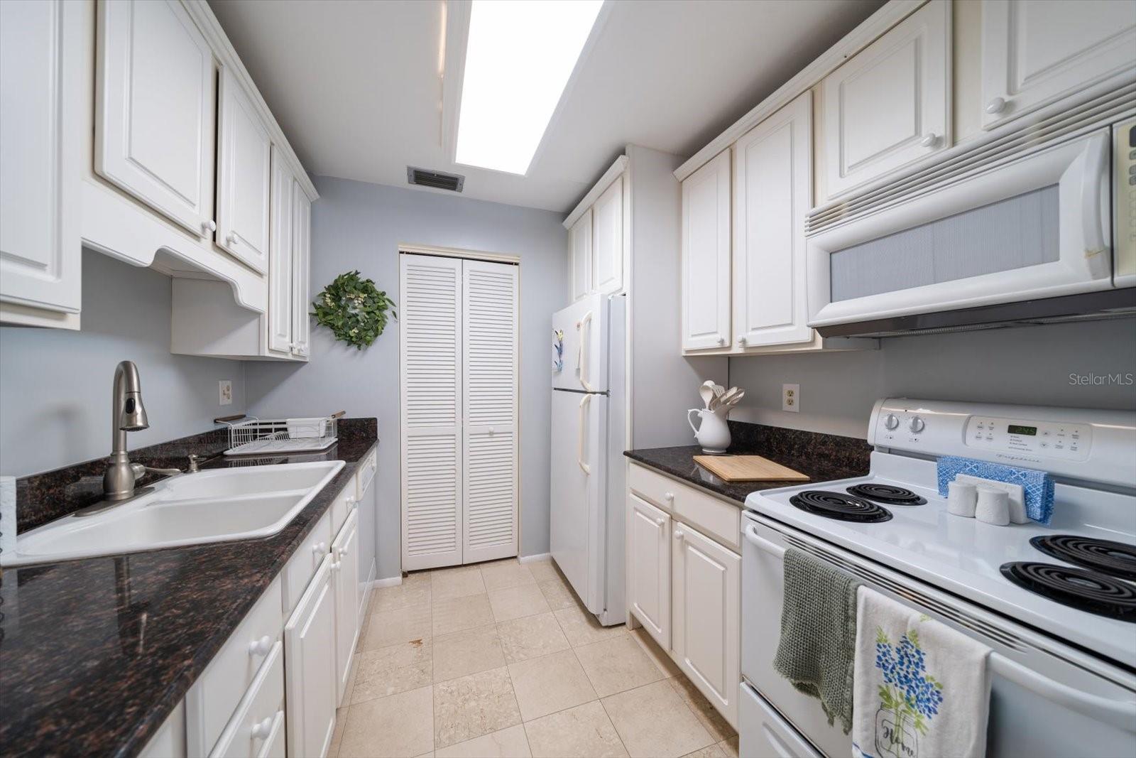 Image 7 of 23 For 1715 Belleair Forest Drive C