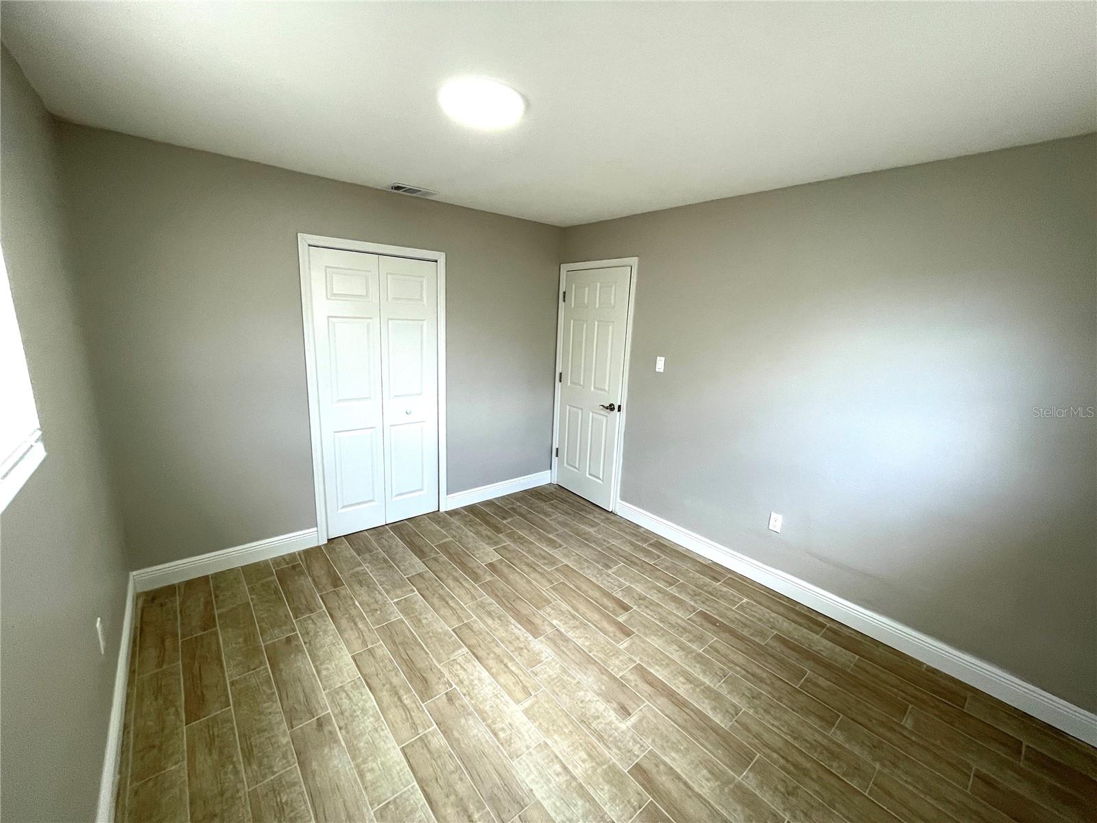 Image 12 of 24 For 8310 Croton Avenue