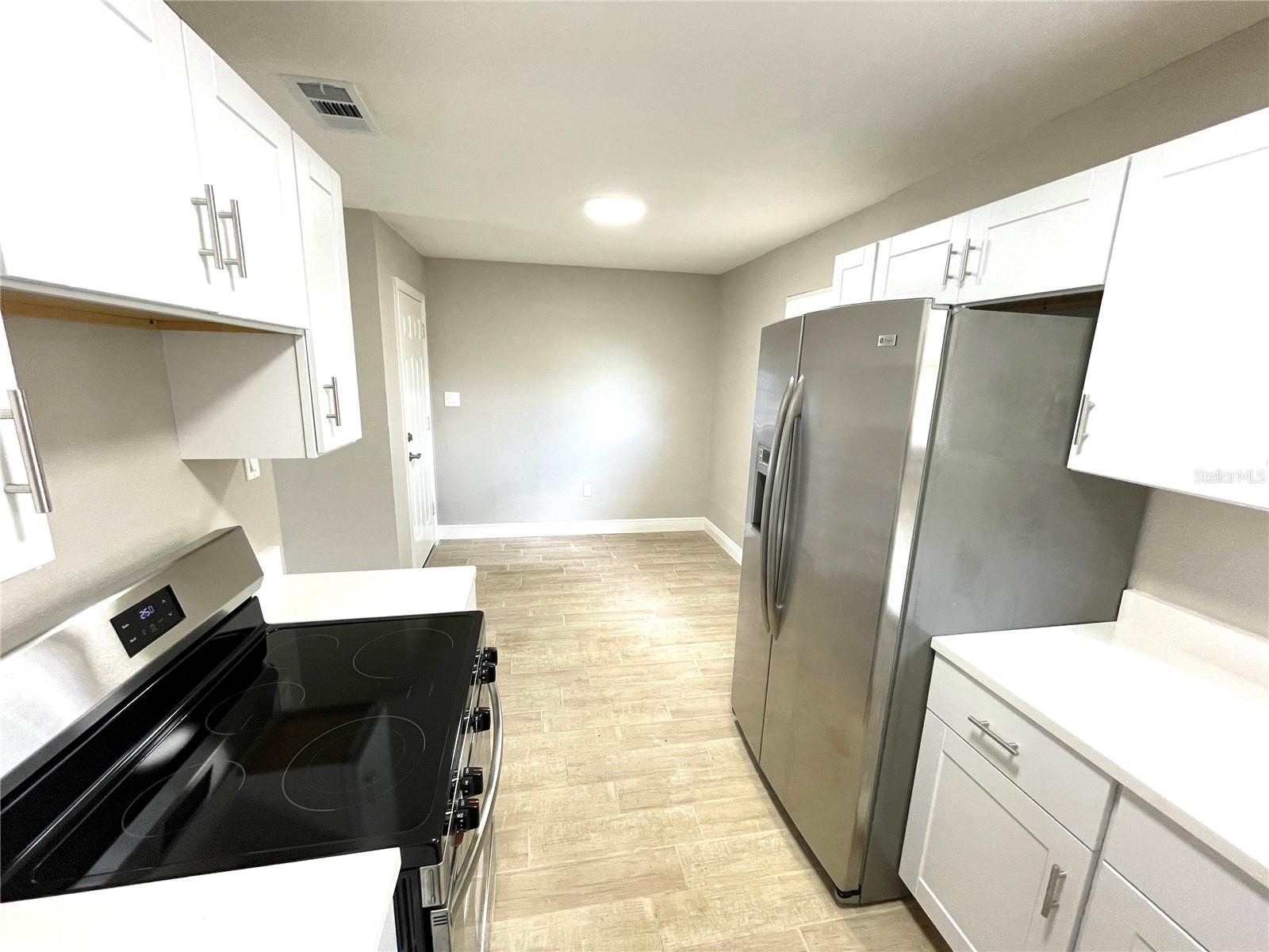 Image 7 of 24 For 8310 Croton Avenue