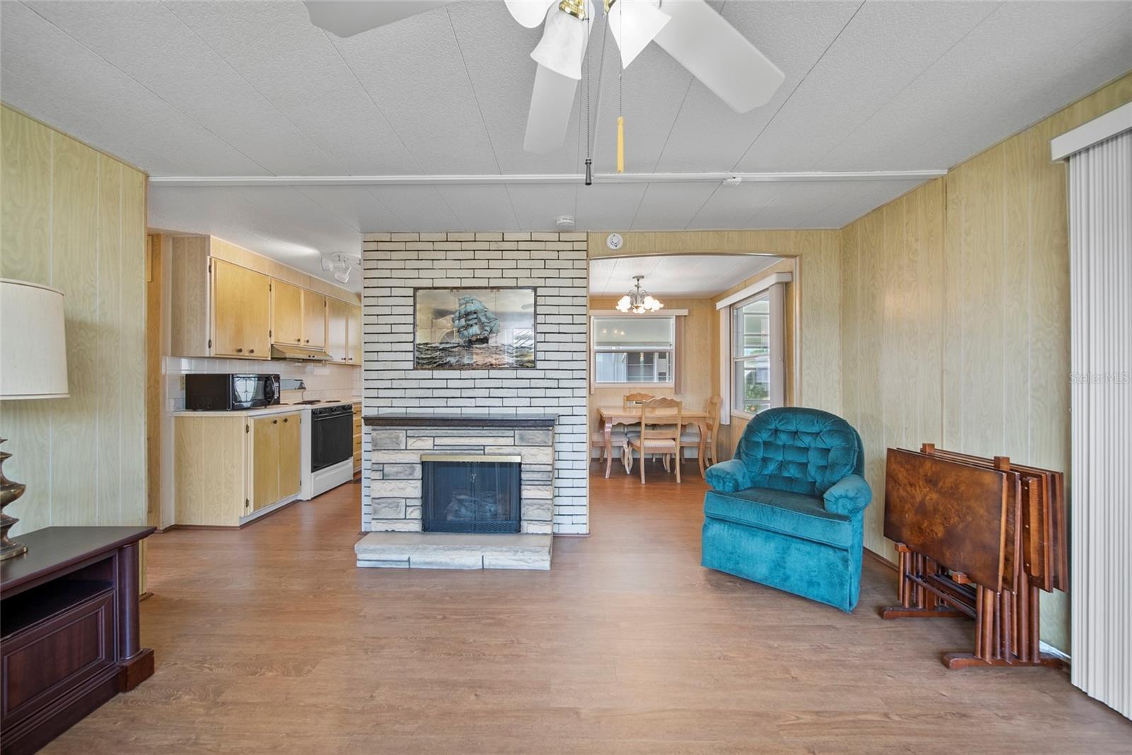 Image 10 of 37 For 10359 Lake Drive 238