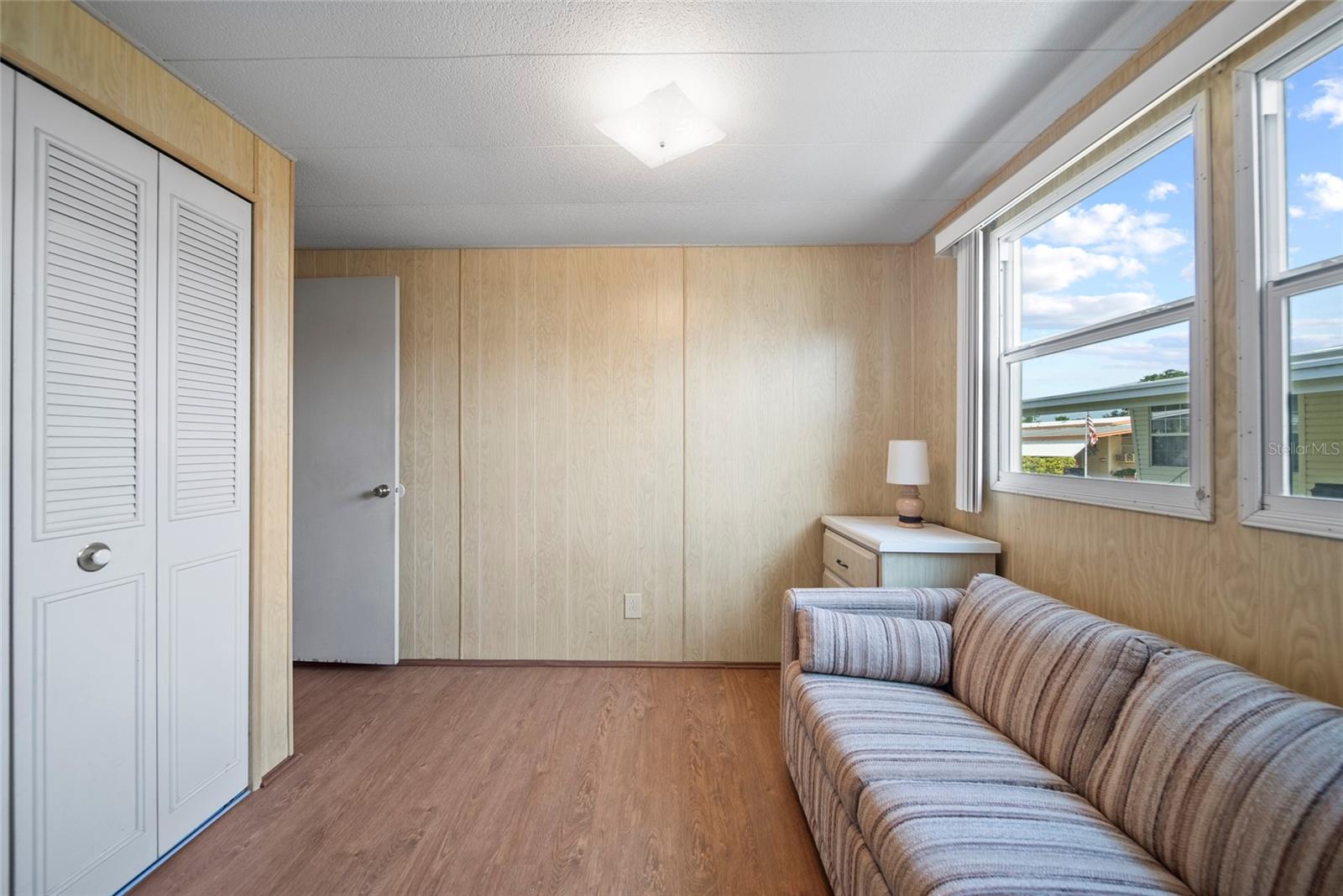 Image 17 of 37 For 10359 Lake Drive 238