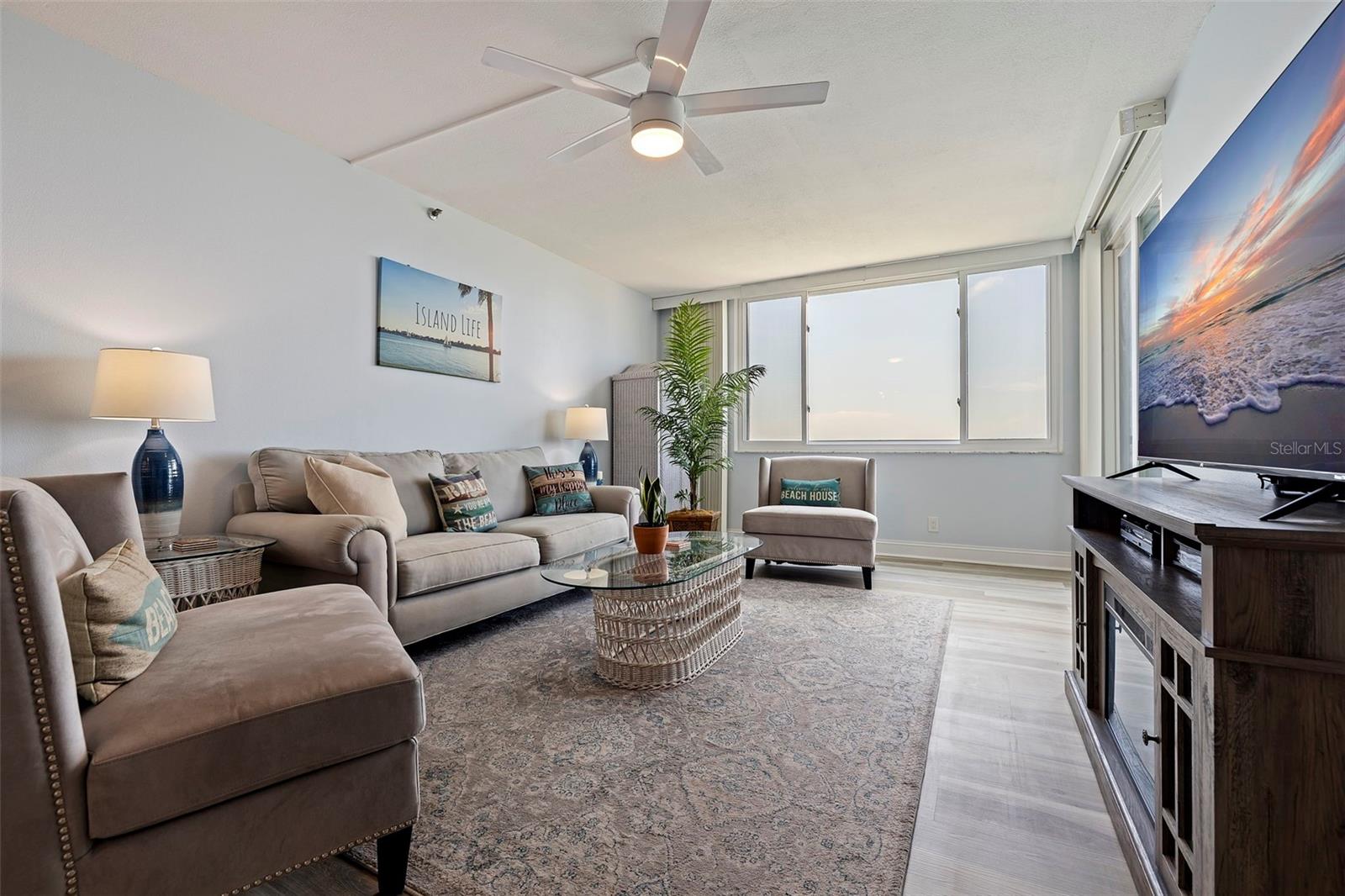 Image 10 of 48 For 6287 Bahia Del Mar Circle 801