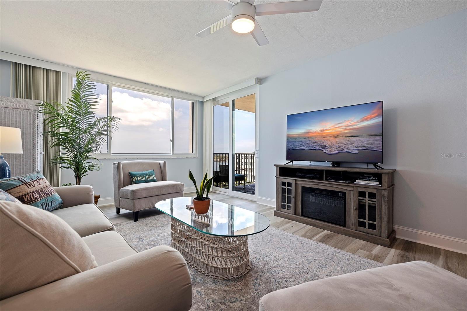 Image 11 of 48 For 6287 Bahia Del Mar Circle 801