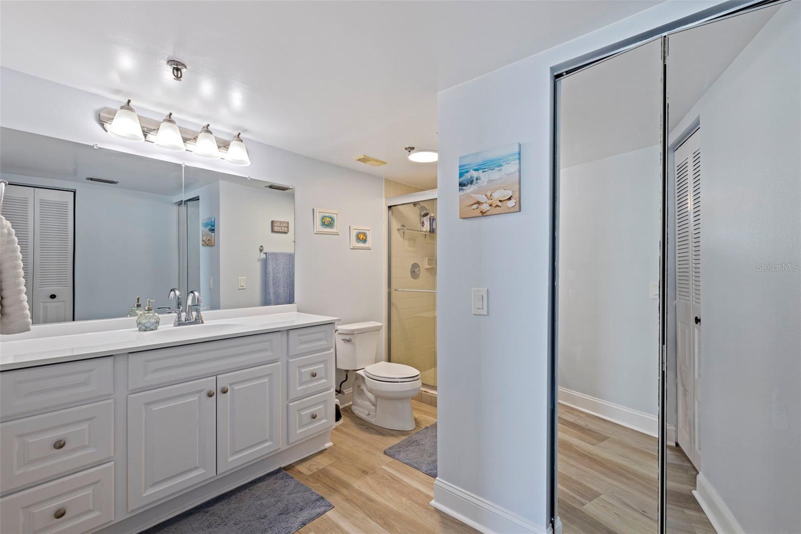 Image 17 of 48 For 6287 Bahia Del Mar Circle 801