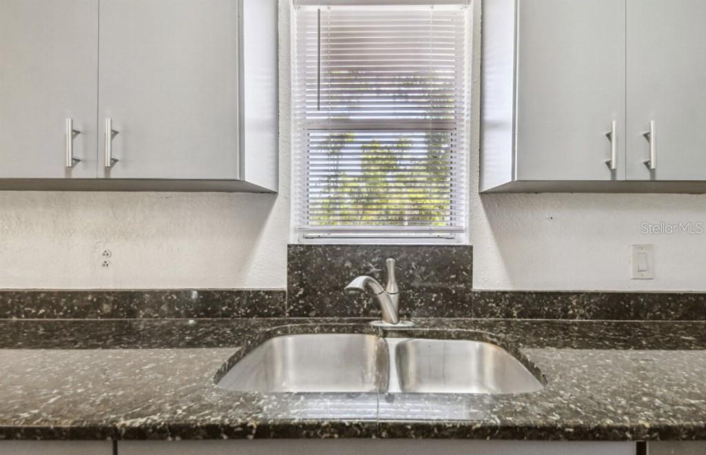 Image 12 of 50 For 1247 21st Street