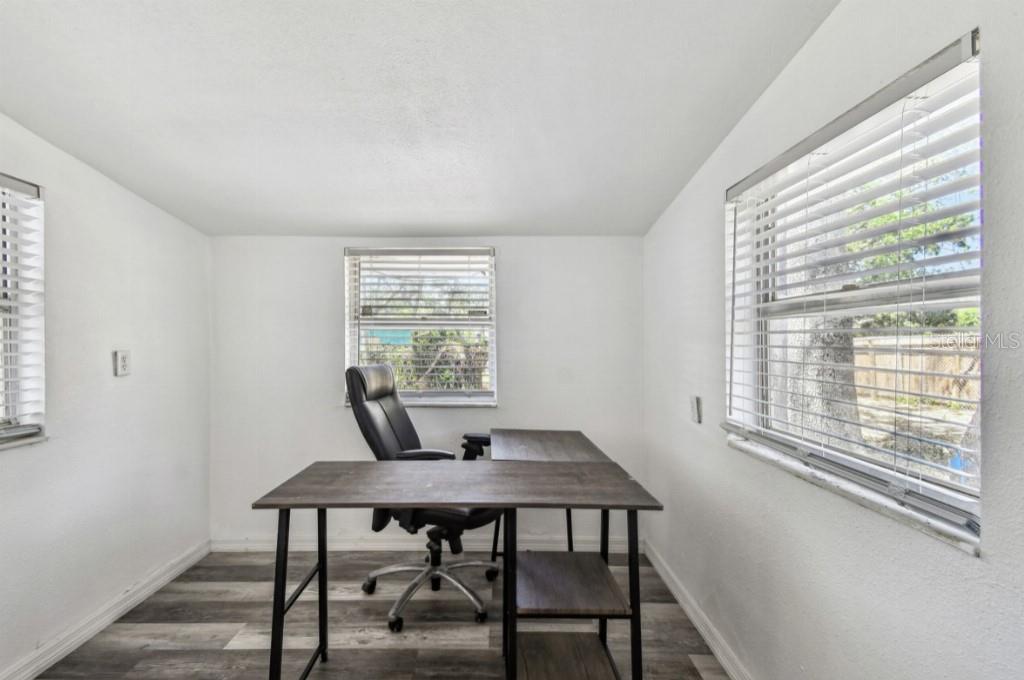 Image 19 of 50 For 1247 21st Street
