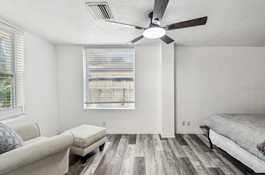 Image 21 of 50 For 1247 21st Street