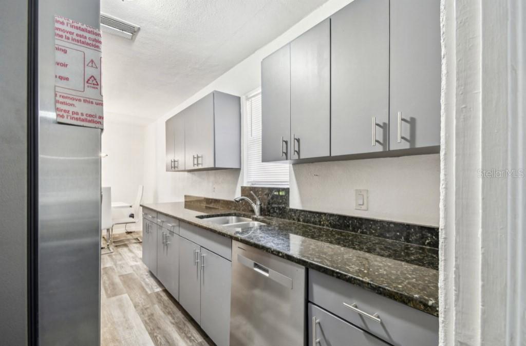Image 6 of 50 For 1247 21st Street