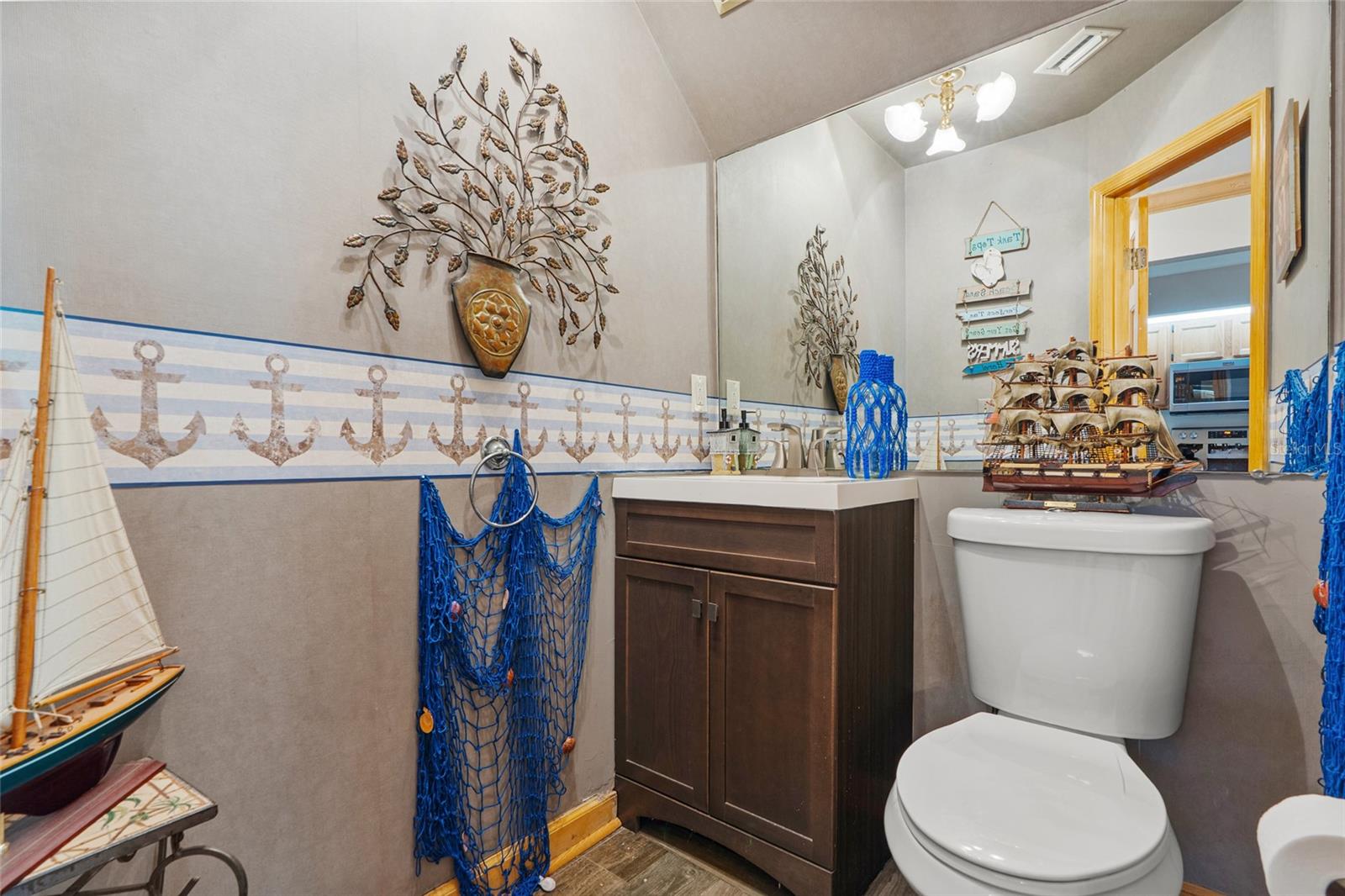 Image 11 of 54 For 1486 Mahogany Lane 703