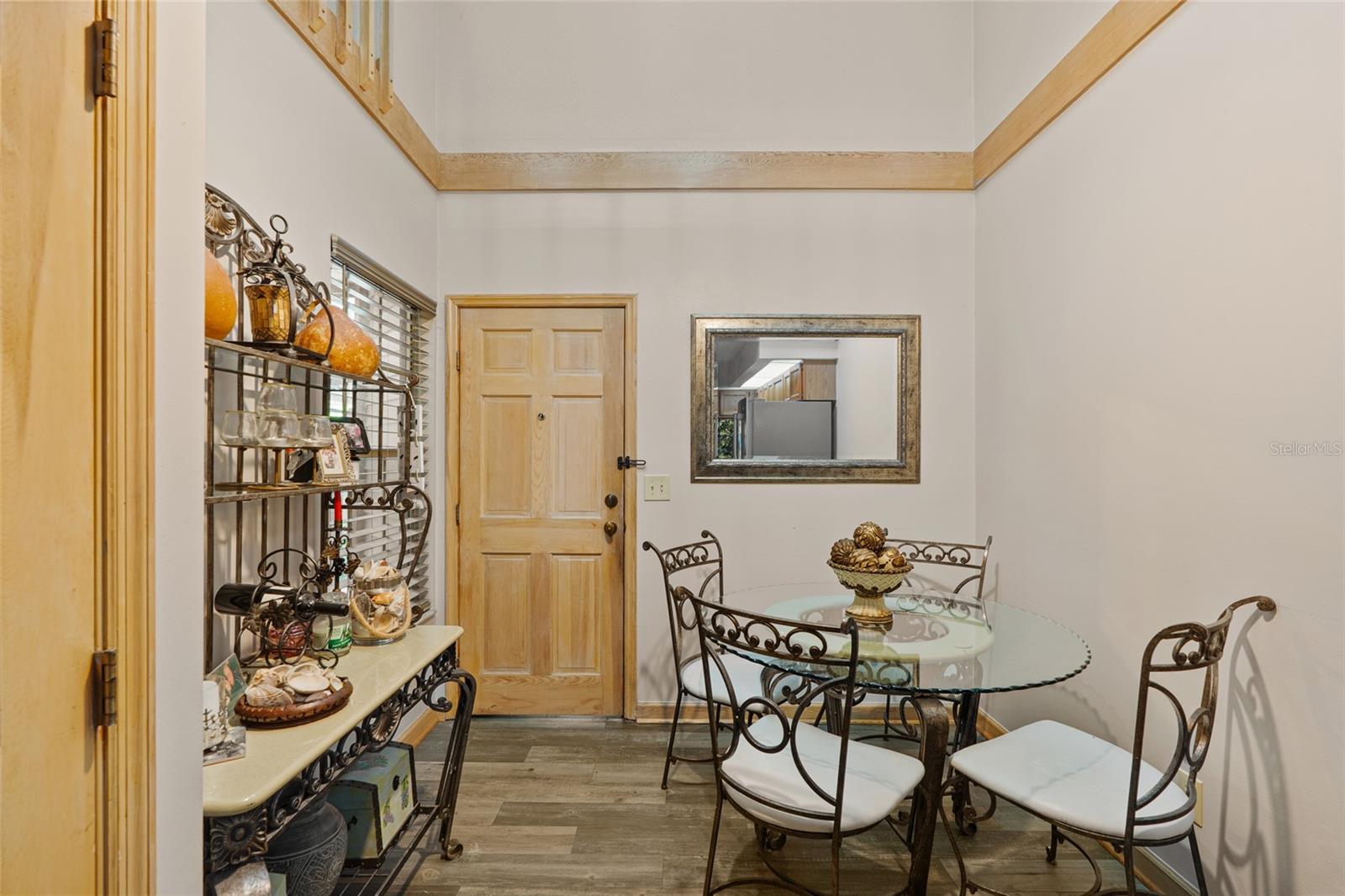Image 16 of 54 For 1486 Mahogany Lane 703