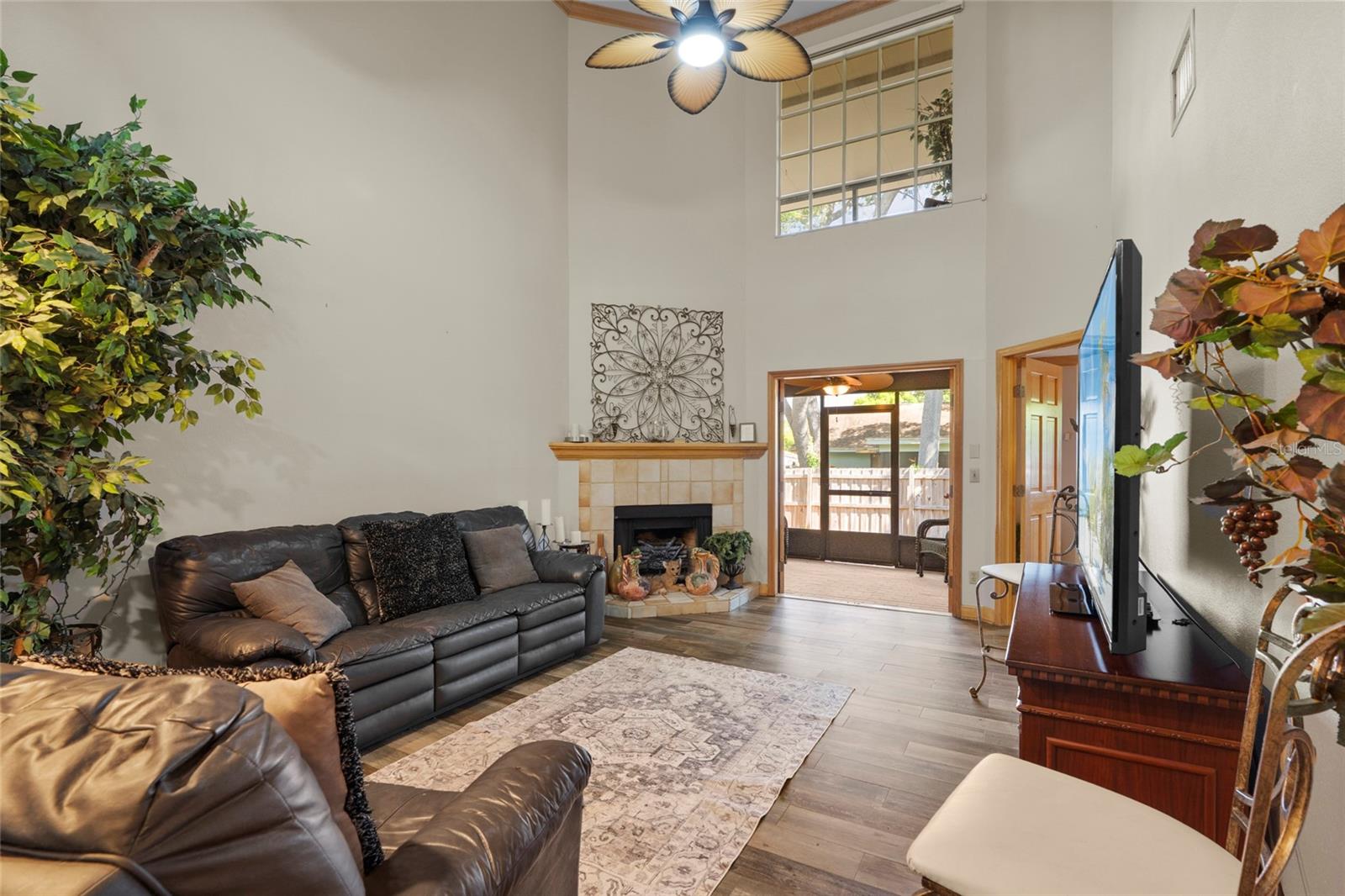 Image 20 of 54 For 1486 Mahogany Lane 703