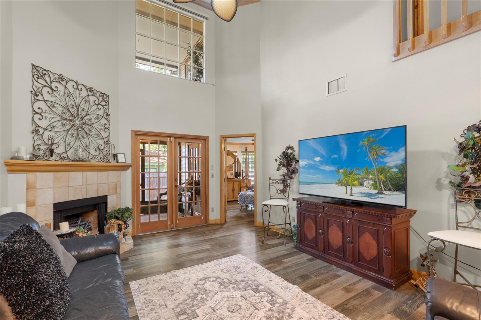 Image 21 of 54 For 1486 Mahogany Lane 703