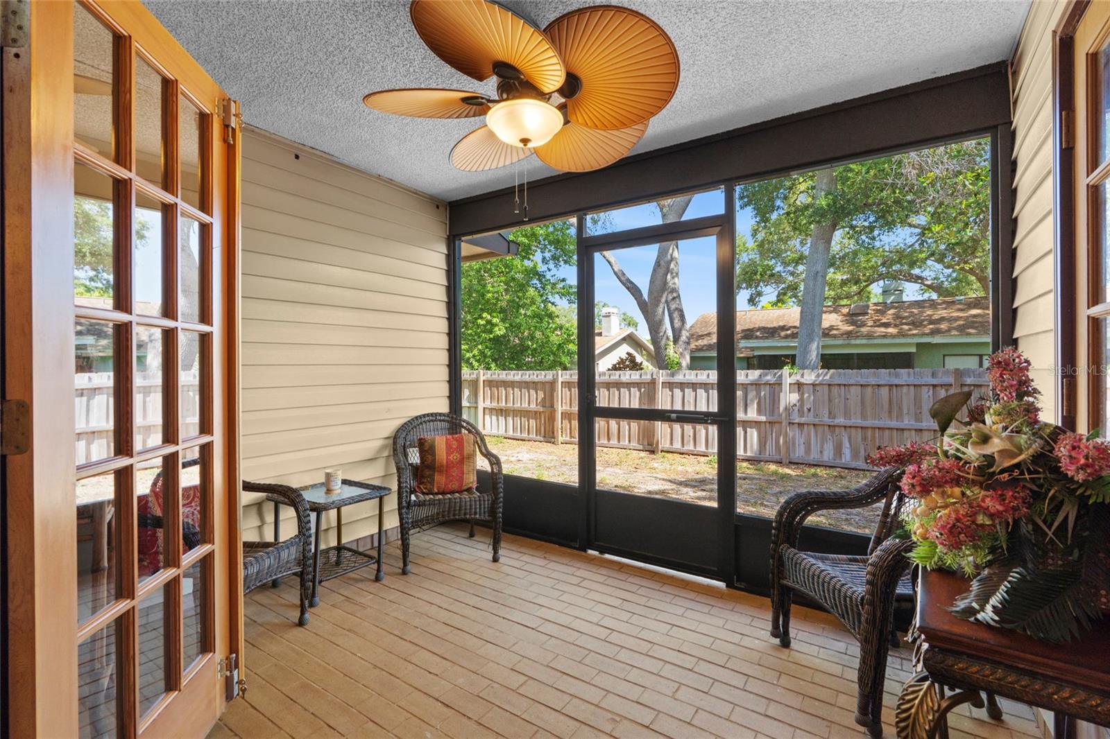 Image 24 of 54 For 1486 Mahogany Lane 703