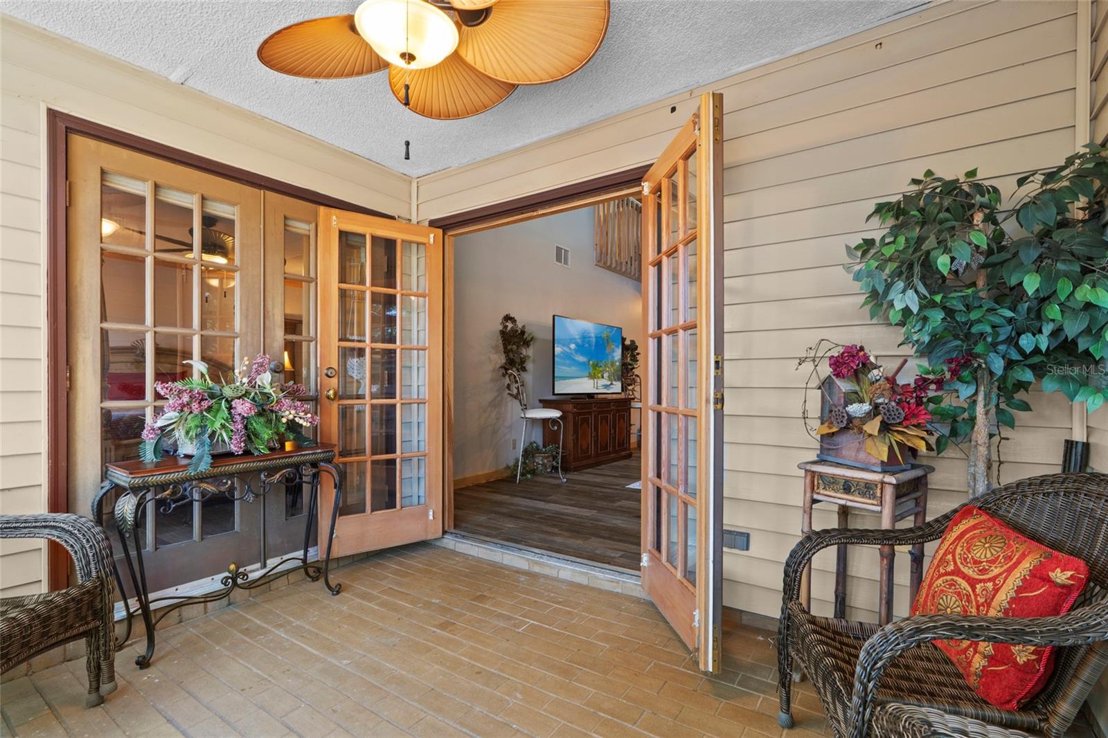 Image 25 of 54 For 1486 Mahogany Lane 703
