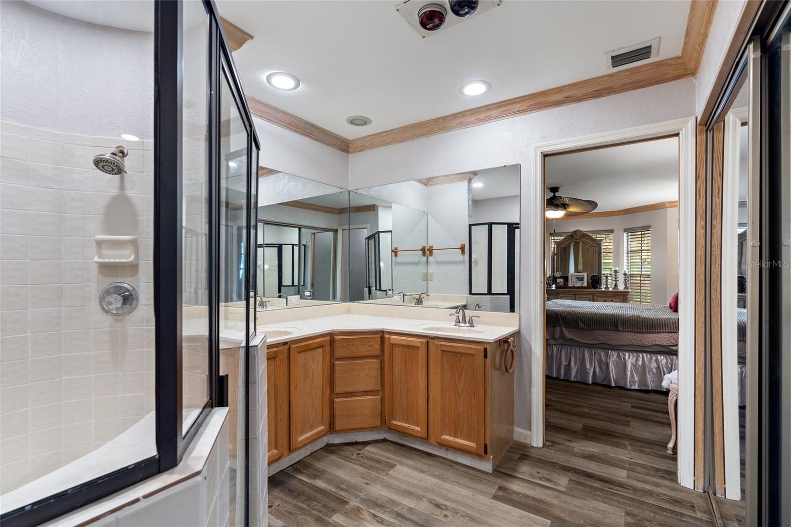 Image 31 of 54 For 1486 Mahogany Lane 703