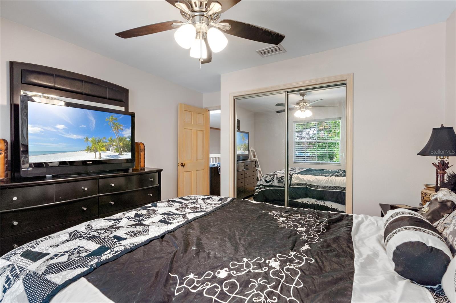 Image 38 of 54 For 1486 Mahogany Lane 703