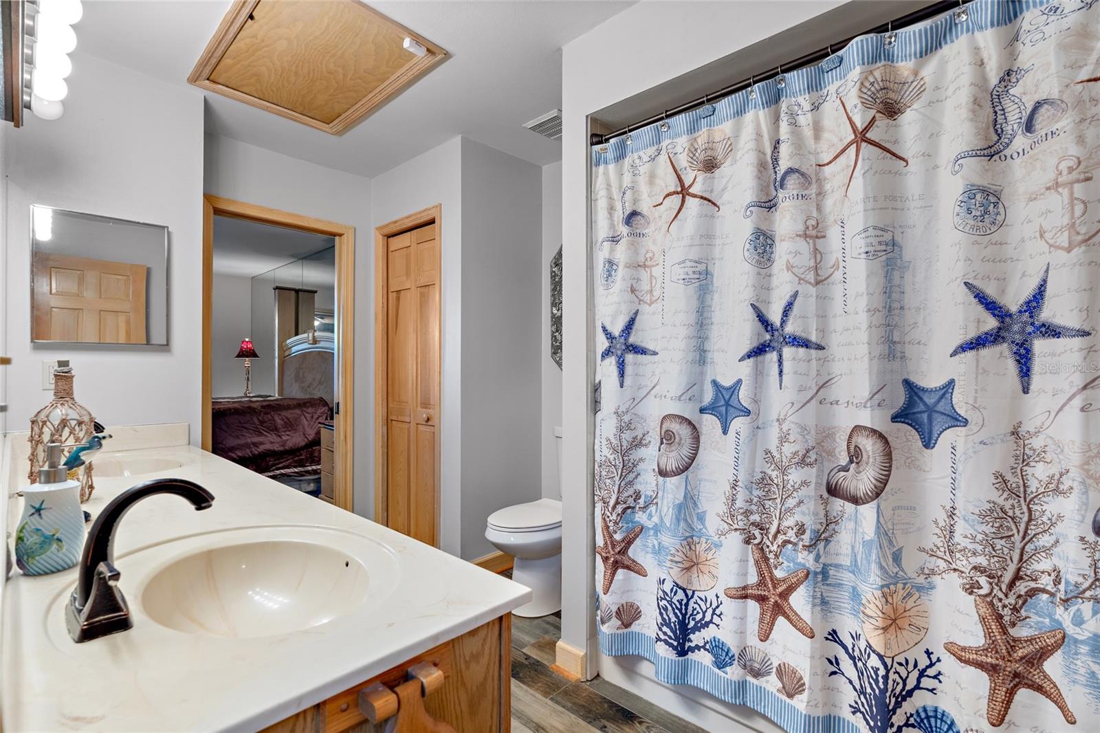 Image 40 of 54 For 1486 Mahogany Lane 703