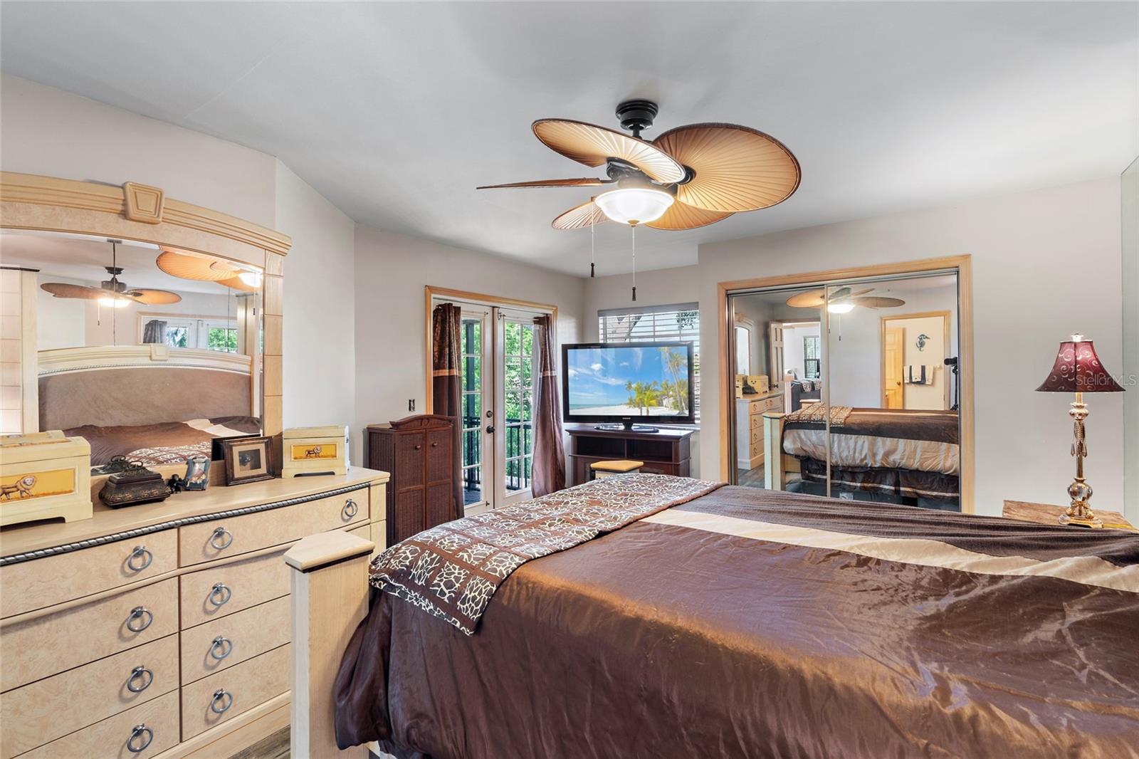 Image 43 of 54 For 1486 Mahogany Lane 703