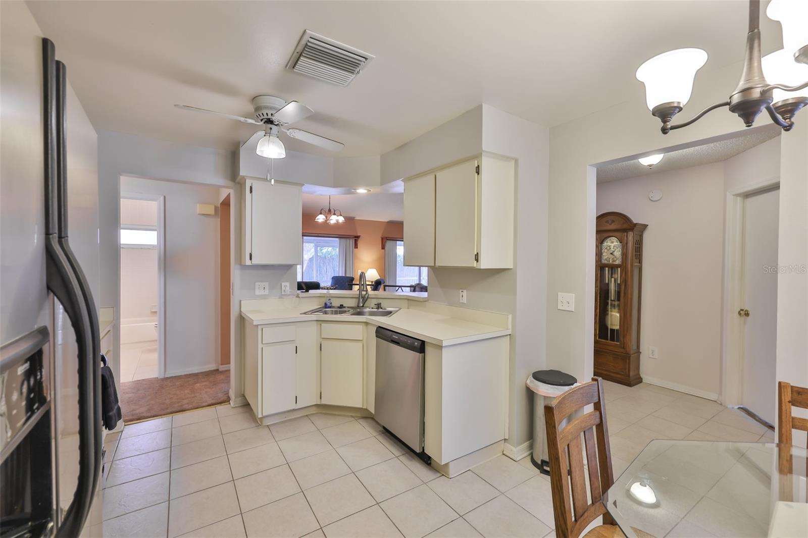 Image 10 of 42 For 1005 Hardwood Drive