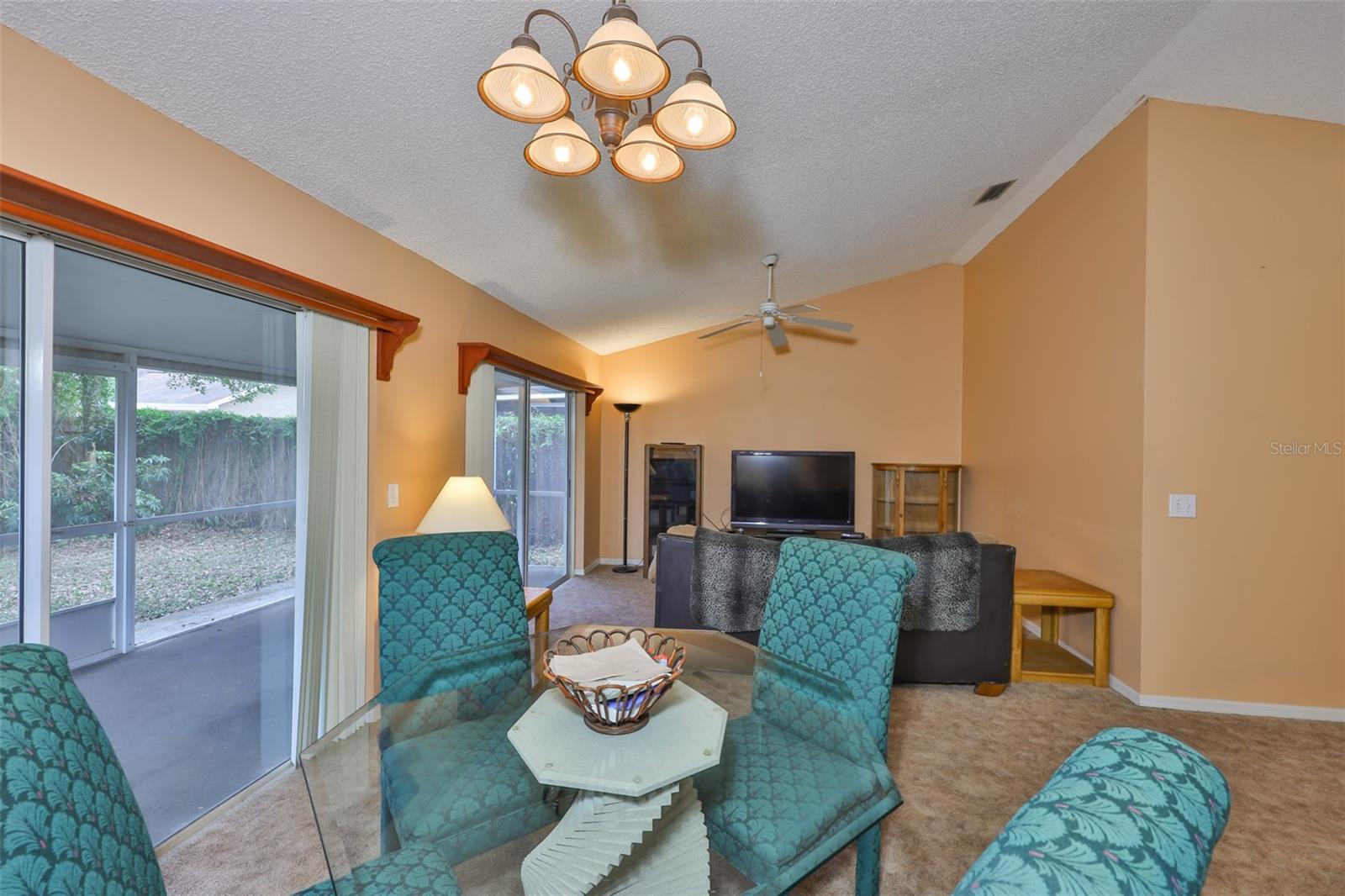Image 13 of 42 For 1005 Hardwood Drive