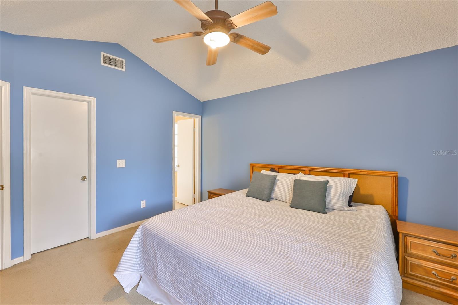 Image 21 of 42 For 1005 Hardwood Drive